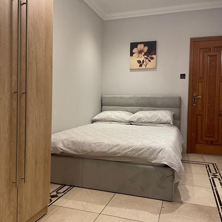 North London Studio Apartment Luaran gambar