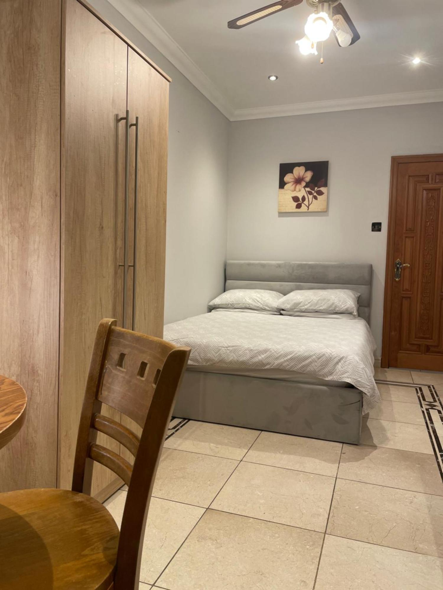 North London Studio Apartment Luaran gambar